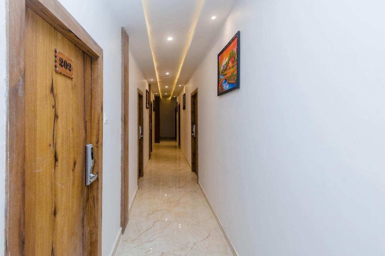 Hotel Riva International Goregaon- Near Nesco Mumbai Bagian luar foto
