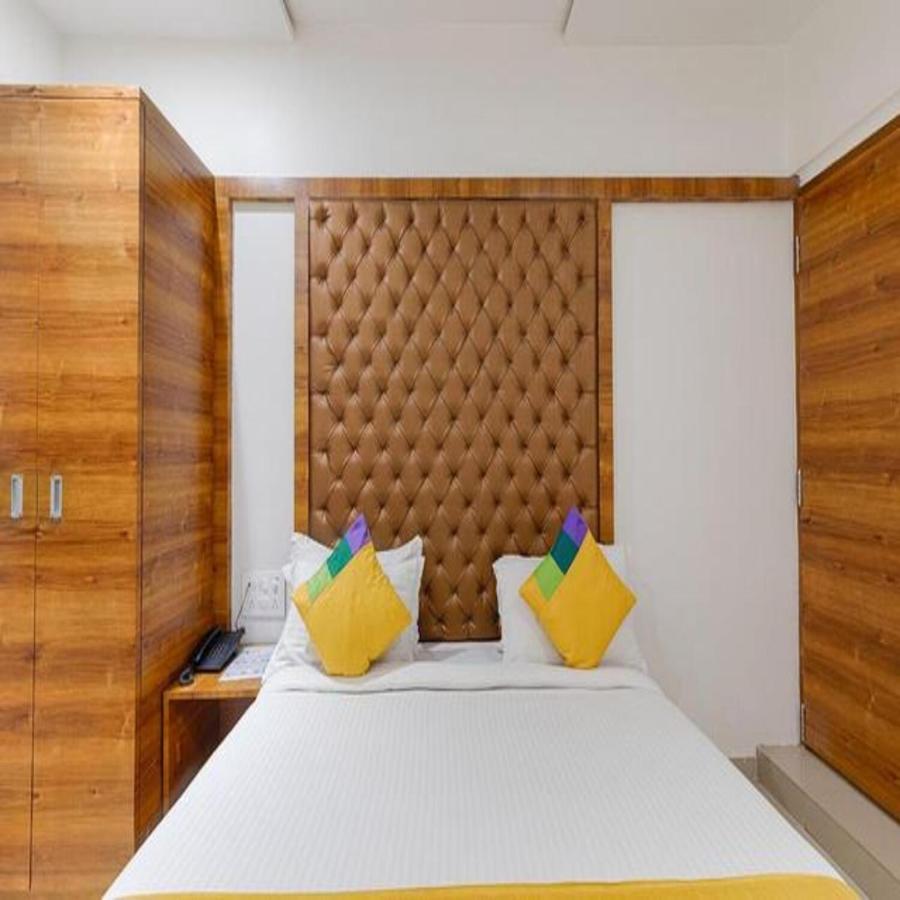 Hotel Riva International Goregaon- Near Nesco Mumbai Bagian luar foto