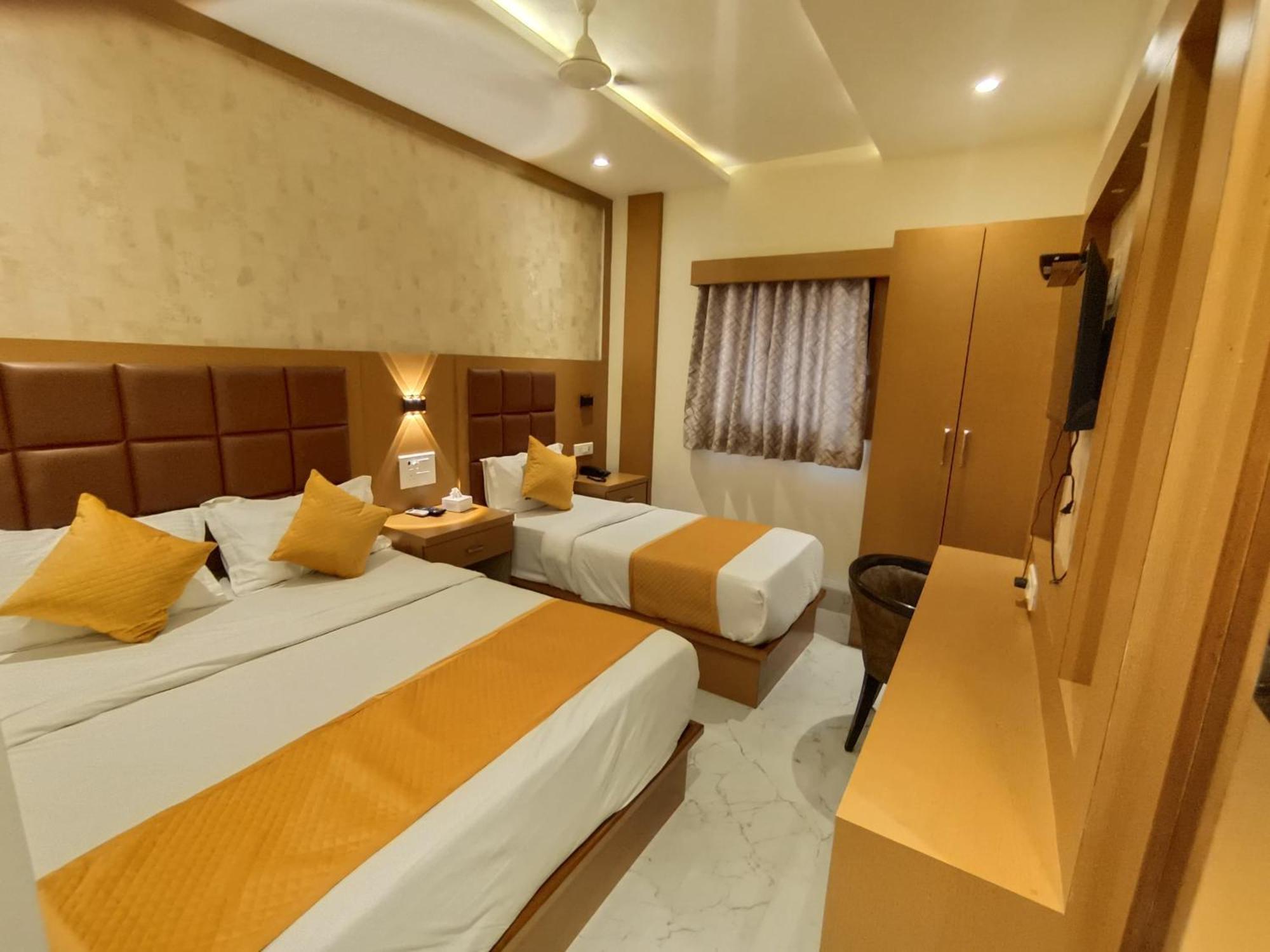 Hotel Riva International Goregaon- Near Nesco Mumbai Bagian luar foto