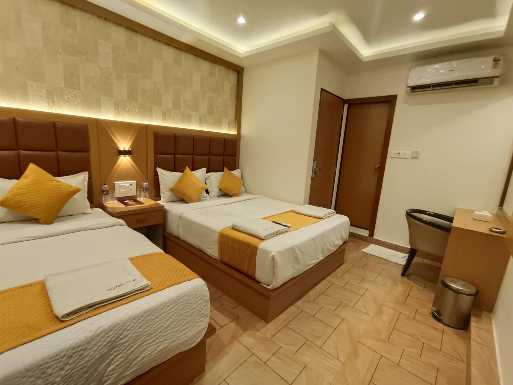 Hotel Riva International Goregaon- Near Nesco Mumbai Bagian luar foto