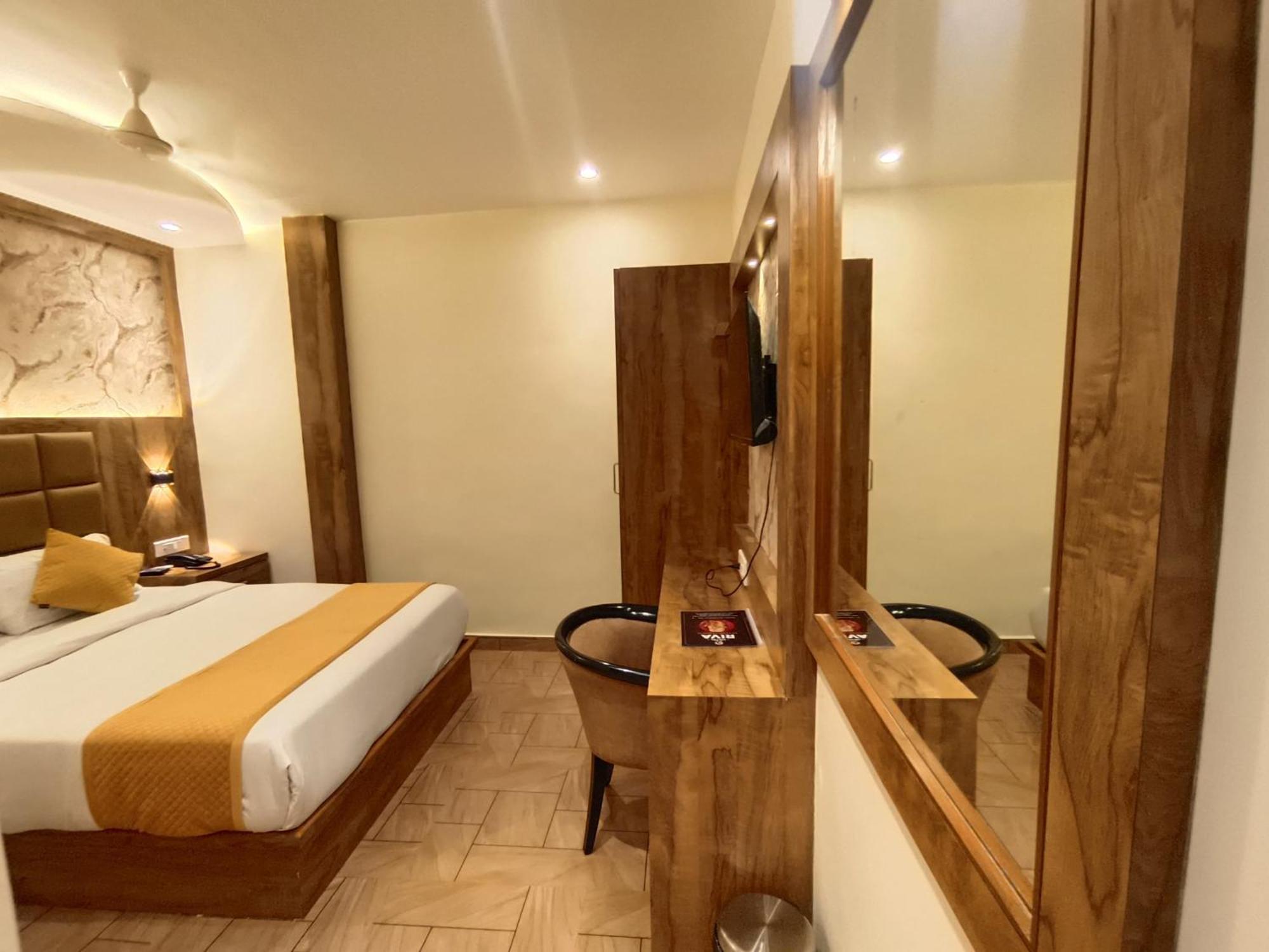Hotel Riva International Goregaon- Near Nesco Mumbai Bagian luar foto